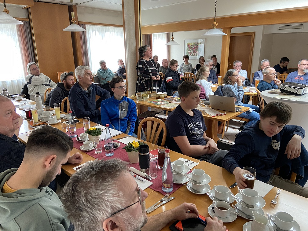 IWT_Honigkurs_2023